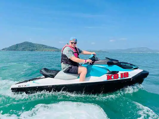 Rückfahrt Jet Ski Phuket Tour Stop Rang Yai